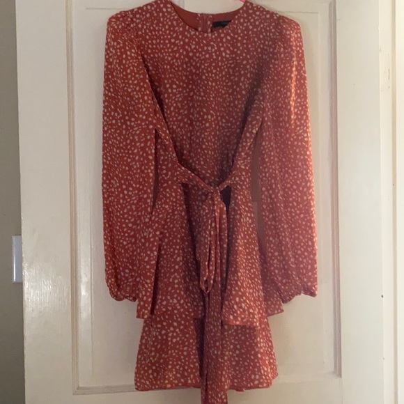 Front tie dotted dress - Picture 2 of 5